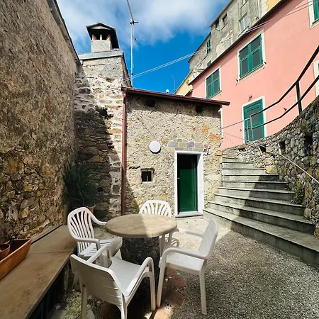 Ammiraglia & Sottobordo * Levanto